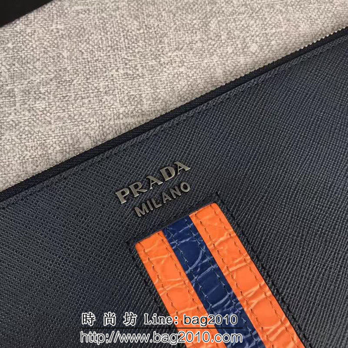 PRADA普拉達 專櫃最新款 限量版 十字紋牛皮 男士手包 2NG005 DD1896